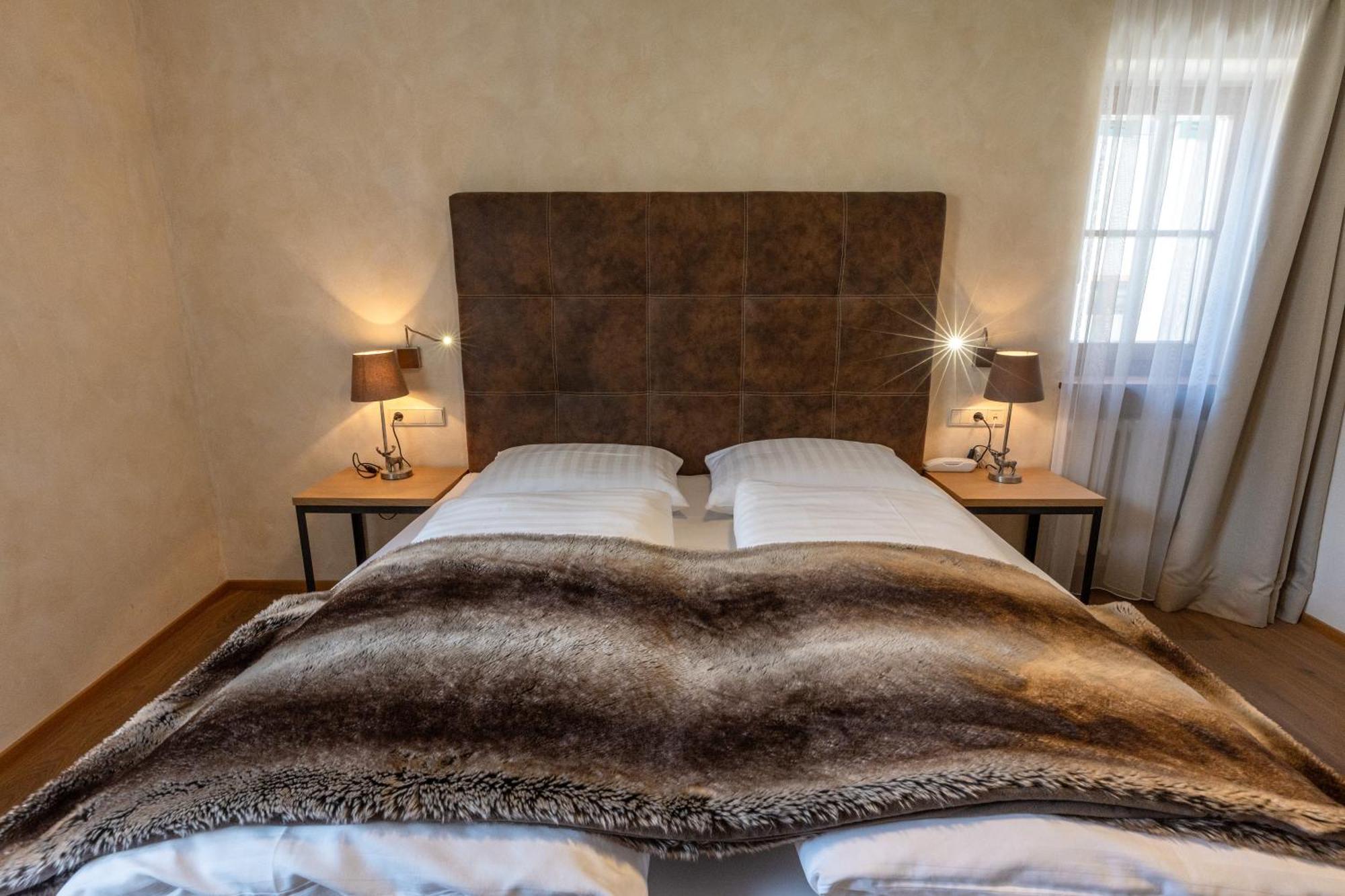 Der Unterwirt Guesthouse And Restaurant Киуза Екстериор снимка