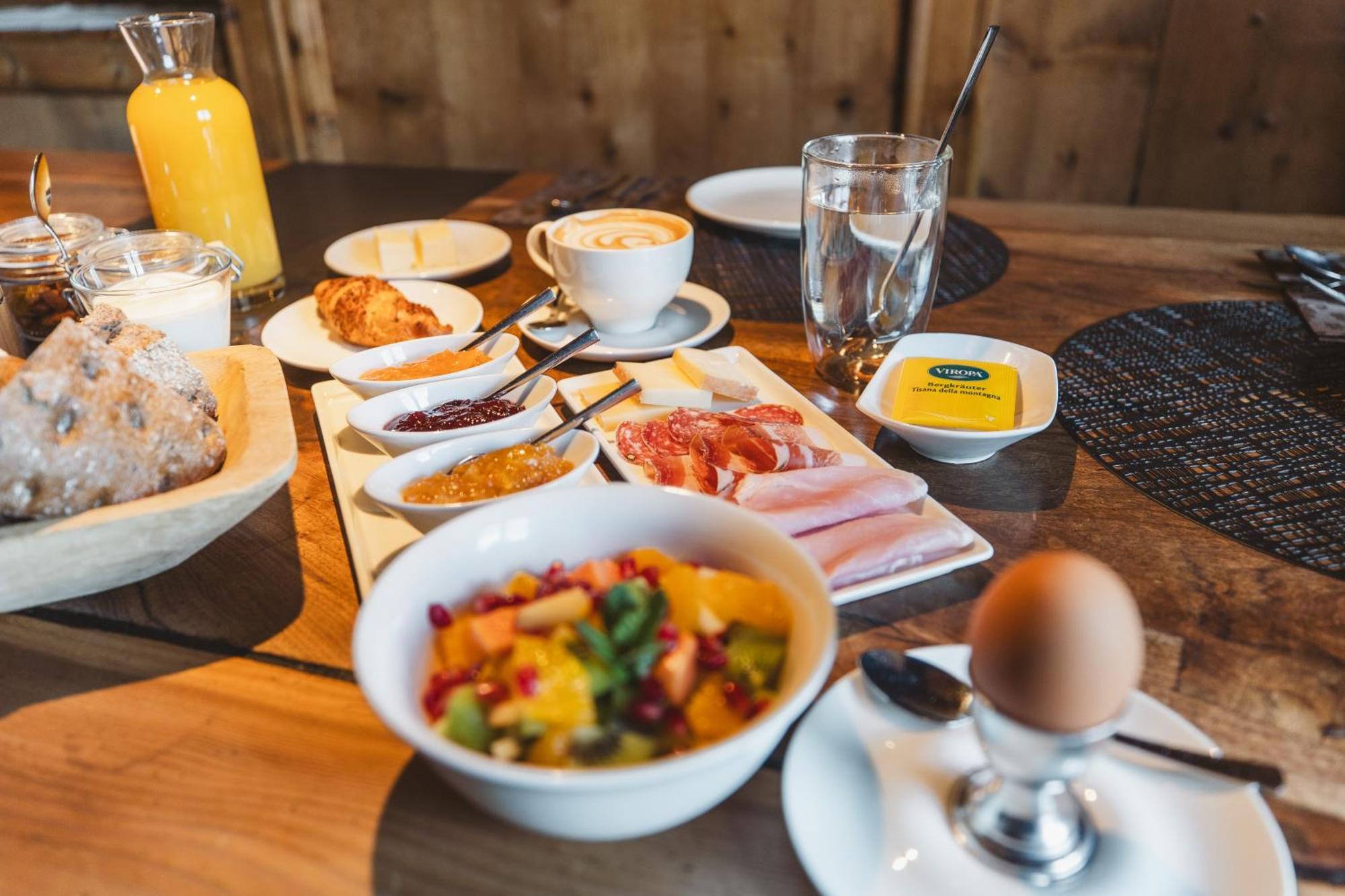 Der Unterwirt Guesthouse And Restaurant Киуза Екстериор снимка