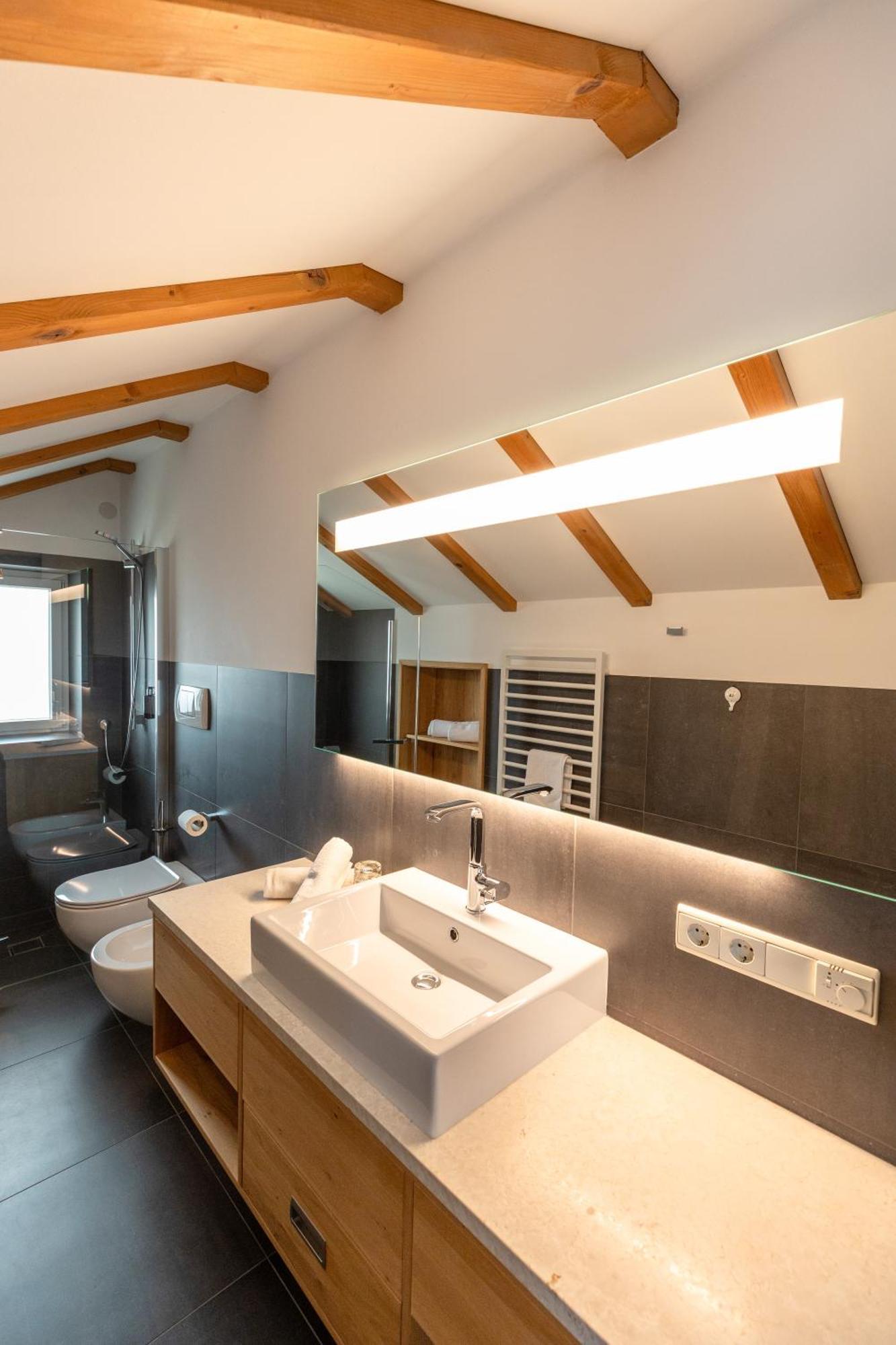 Der Unterwirt Guesthouse And Restaurant Киуза Екстериор снимка