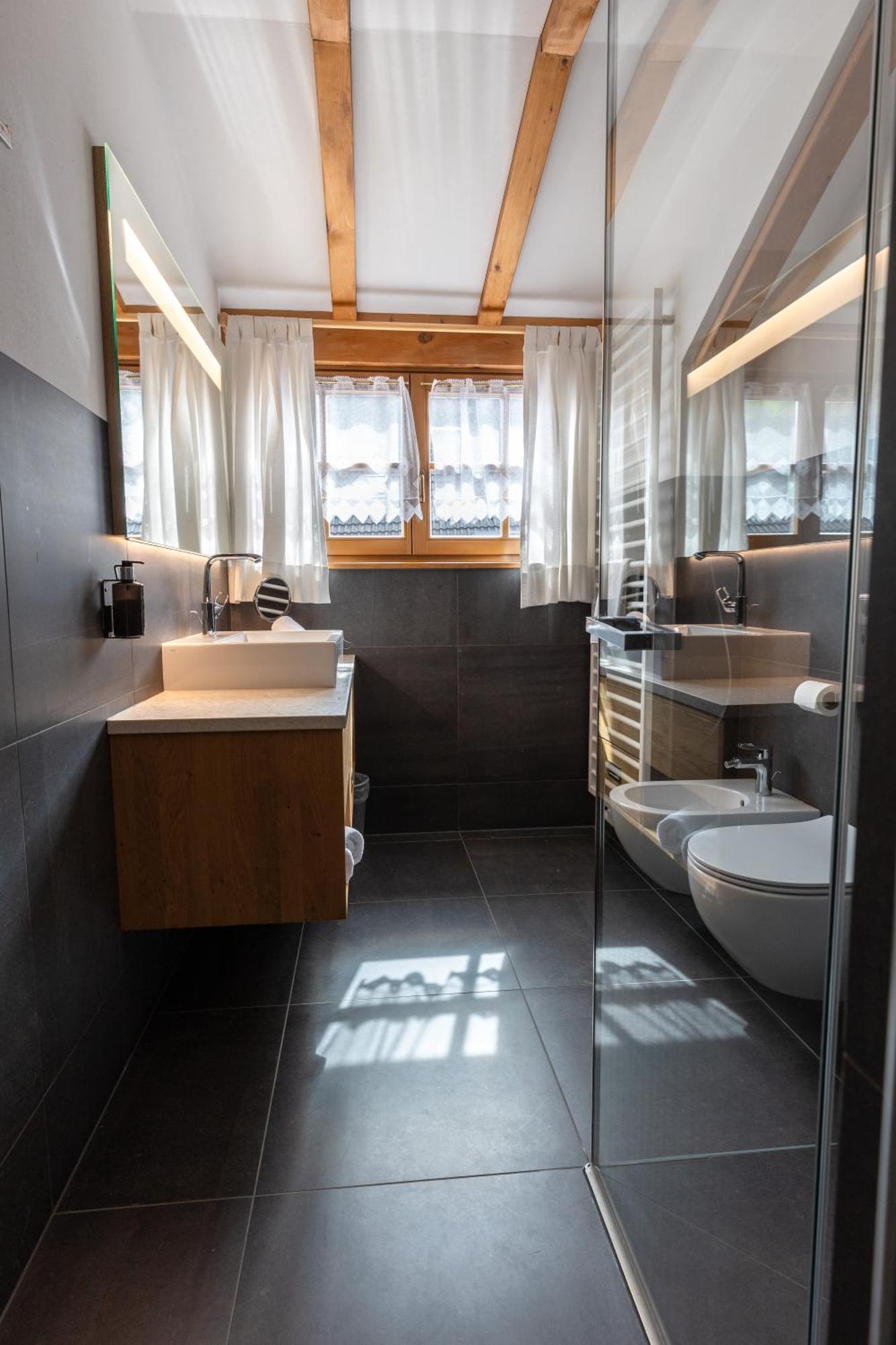 Der Unterwirt Guesthouse And Restaurant Киуза Екстериор снимка